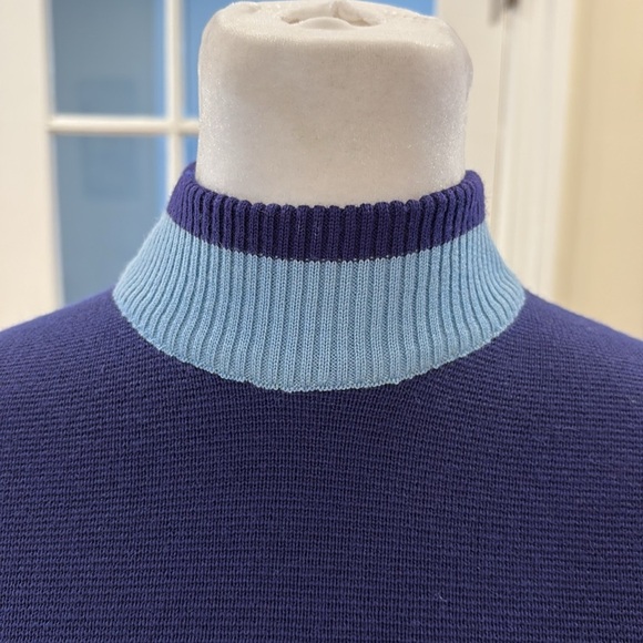 Vintage Sportscaster Navy and Light Blue pullover sweater. Size L - Picture 2 of 6